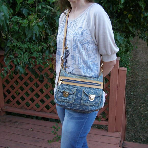 💙 LOUIS VUITTON Denim Monogram Baggy CROSSBODY MESSENGER BAG - Picture 4 of 16
